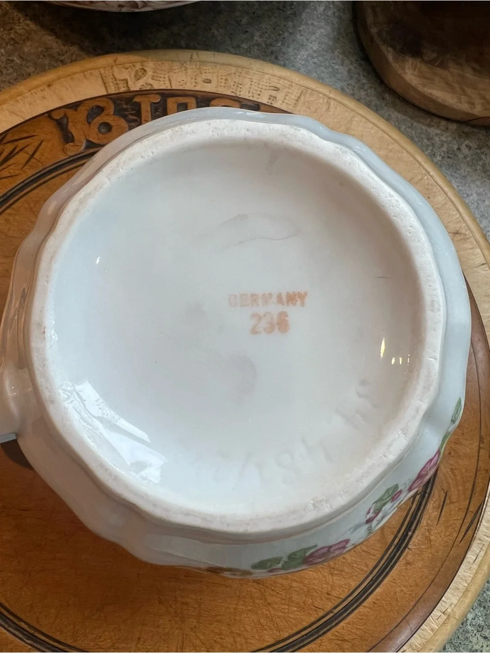 Unbranded elegant porcelain
